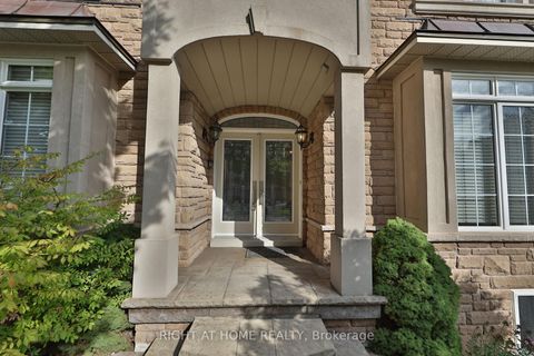 Photo 4 at 2435 VALLEY FOREST Way, RO River Oaks, Oakville