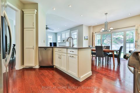Photo 13 at 2435 VALLEY FOREST Way, RO River Oaks, Oakville