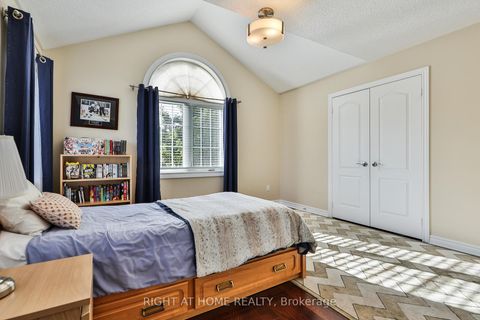 Photo 30 at 2435 VALLEY FOREST Way, RO River Oaks, Oakville