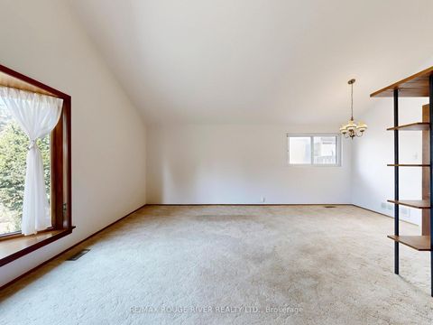 Photo 6 at 101 Oakley Boulevard, Bendale, Toronto