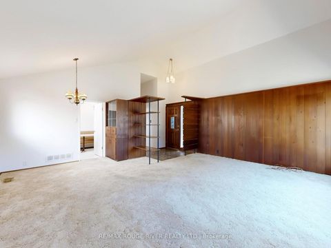 Photo 7 at 101 Oakley Boulevard, Bendale, Toronto