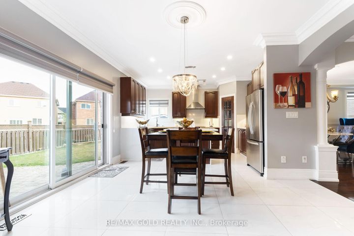 Photo 20 at 15 smoothrock Trail, Wellington North, Brampton