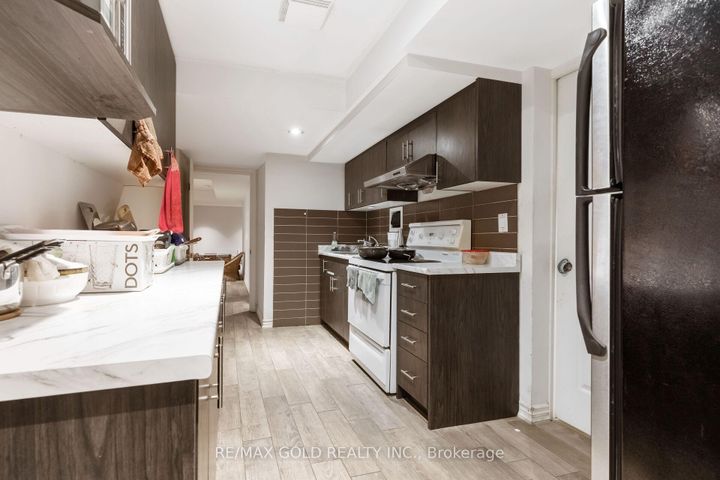Photo 45 at 15 smoothrock Trail, Wellington North, Brampton
