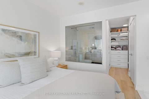 Photo 12 at 719 - 5 Hanna Avenue, Niagara, Toronto