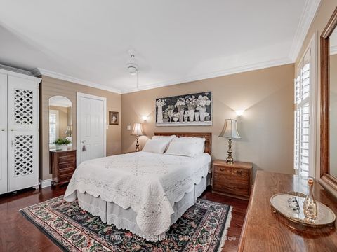 Photo 20 at 7 Ravenscrest Drive, Rosethorn, Toronto