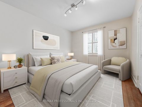 Photo 27 at 7 Ravenscrest Drive, Rosethorn, Toronto