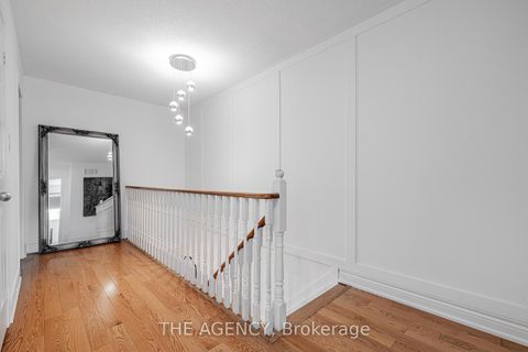 Photo 13 at 45 Castle Park Boulevard, Sonoma Heights, Vaughan