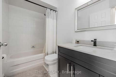 Photo 17 at 45 Castle Park Boulevard, Sonoma Heights, Vaughan