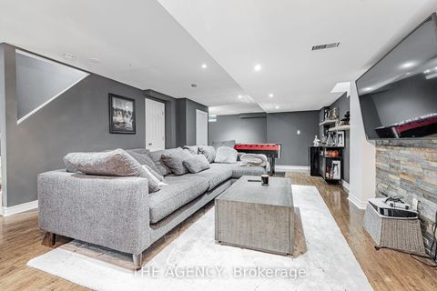 Photo 24 at 45 Castle Park Boulevard, Sonoma Heights, Vaughan