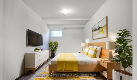 Photo 8 at 118 - 510 Kingbird Grove, Rouge E11, Toronto