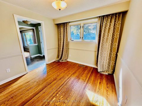 Photo 3 at 74 Devins Drive, Aurora Heights, Aurora