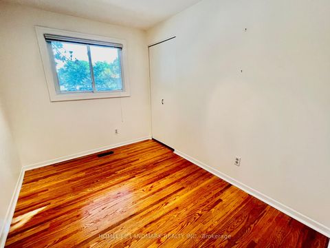 Photo 8 at 74 Devins Drive, Aurora Heights, Aurora