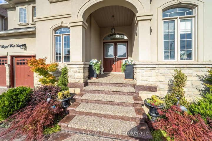 Photo 1 at 105 Royal West Drive, Credit Valley, Brampton