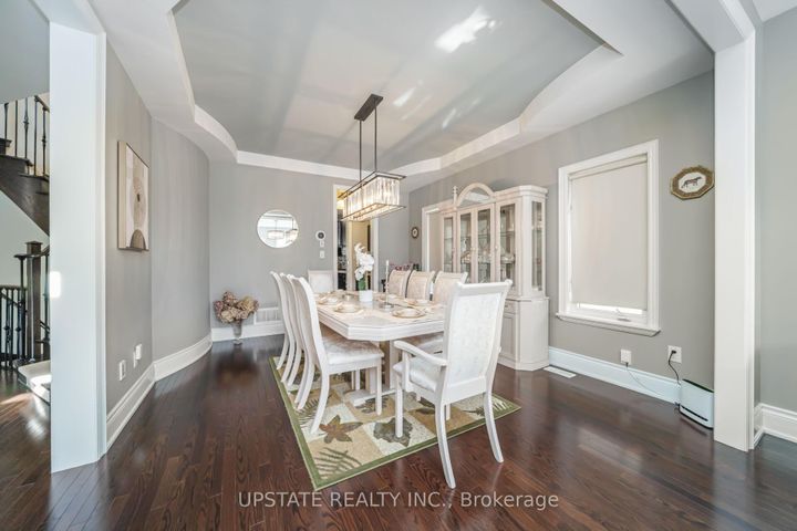 Photo 7 at 105 Royal West Drive, Credit Valley, Brampton