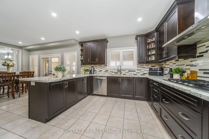 Photo 15 at 105 Royal West Drive, Credit Valley, Brampton