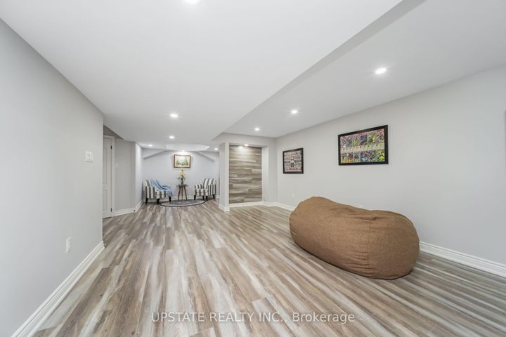 Photo 28 at 105 Royal West Drive, Credit Valley, Brampton