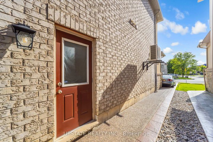 Photo 33 at 105 Royal West Drive, Credit Valley, Brampton