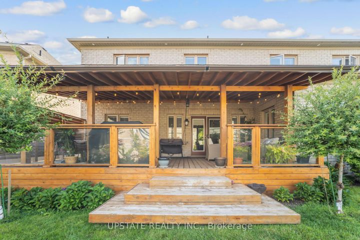 Photo 36 at 105 Royal West Drive, Credit Valley, Brampton