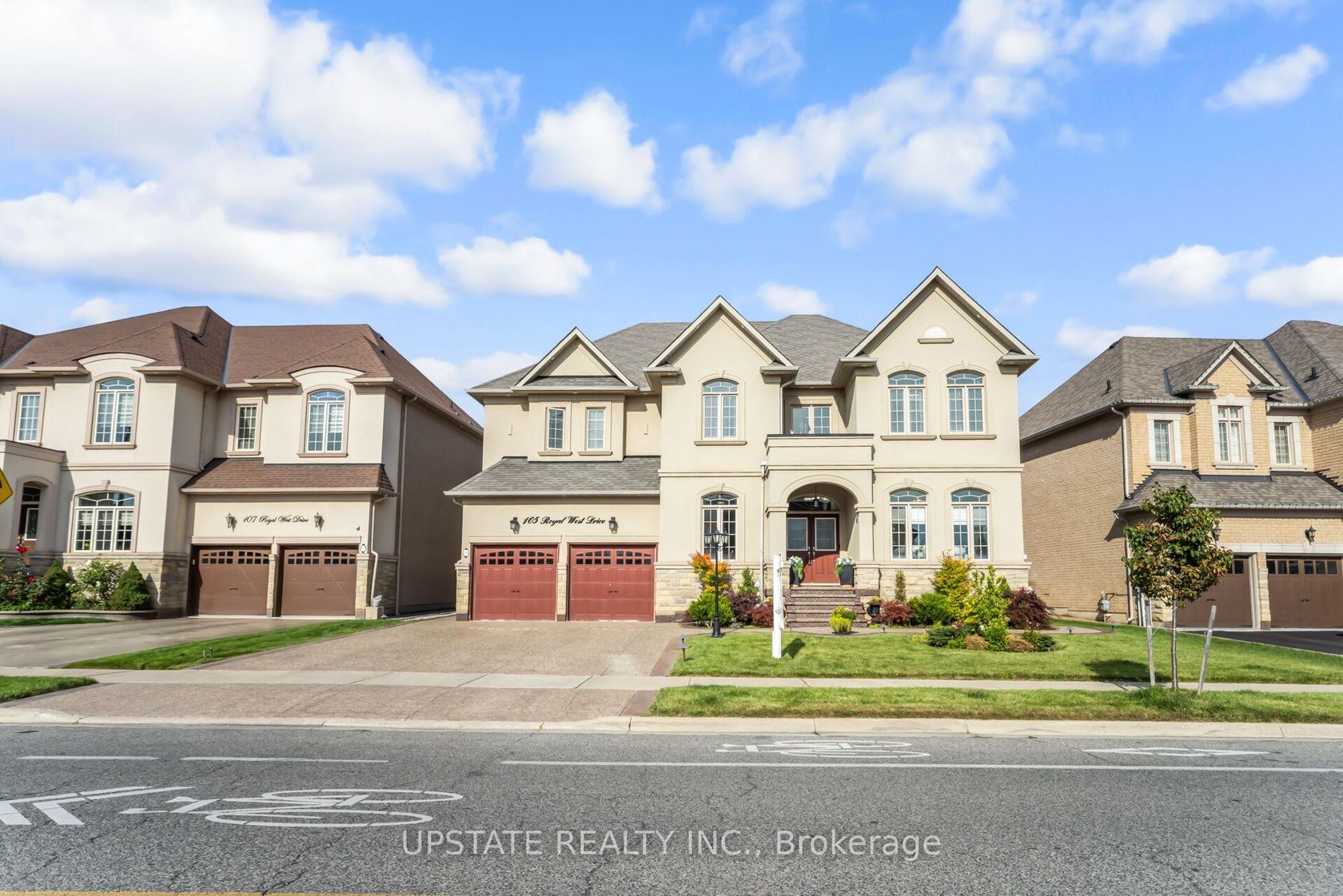 105 Royal West Drive, Credit Valley, Brampton 2