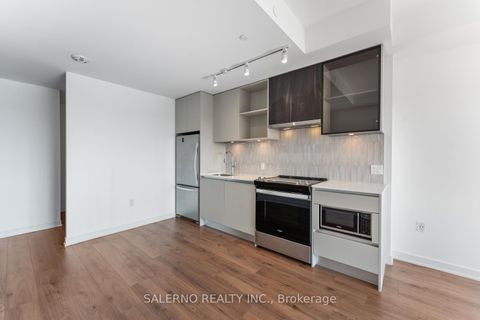 Photo 12 at 612 - 395 Dundas Street W, GO Glenorchy, Oakville