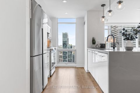 Photo 13 at 5206 - 11 Brunel Court, Waterfront Communities C1, Toronto
