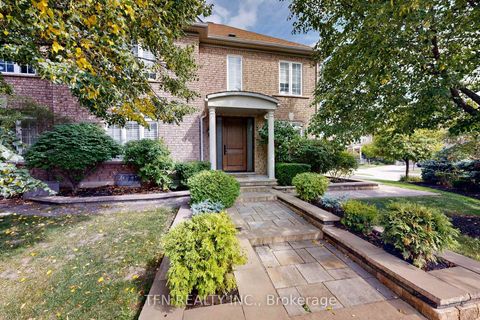 Photo 0 at 177 Bentoak Crescent, Patterson, Vaughan