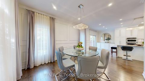 Photo 12 at 177 Bentoak Crescent, Patterson, Vaughan