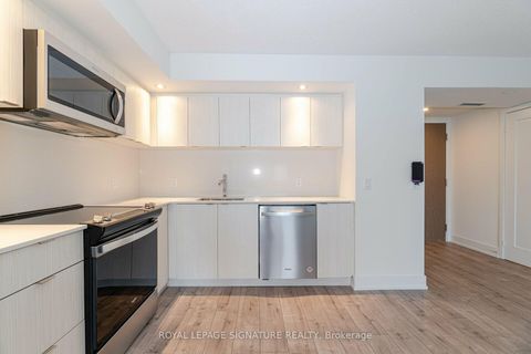 Photo 7 at 403 - 10 Eva Road, Etobicoke West Mall, Toronto