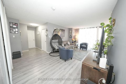 Photo 6 at 701 - 301 Prudential Drive, Dorset Park, Toronto