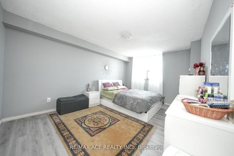 Photo 11 at 701 - 301 Prudential Drive, Dorset Park, Toronto