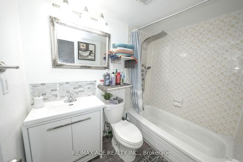Photo 16 at 701 - 301 Prudential Drive, Dorset Park, Toronto