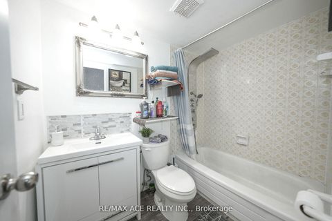 Photo 17 at 701 - 301 Prudential Drive, Dorset Park, Toronto
