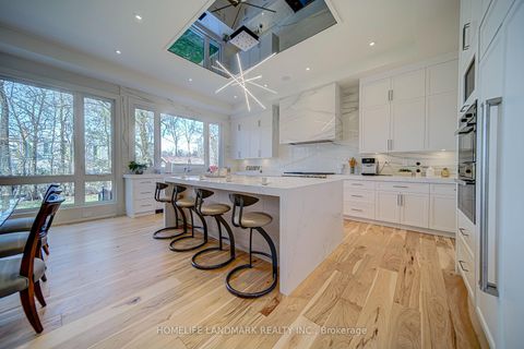 Photo 7 at 154 Glen Cedar Road, Cedarvale, Toronto