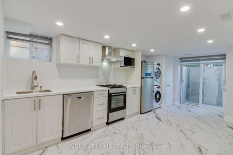 Photo 21 at 32 tara Avenue, Bendale, Toronto