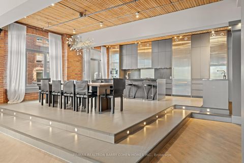 Photo 5 at 300 - 468 Wellington Street W, Waterfront Communities C1, Toronto