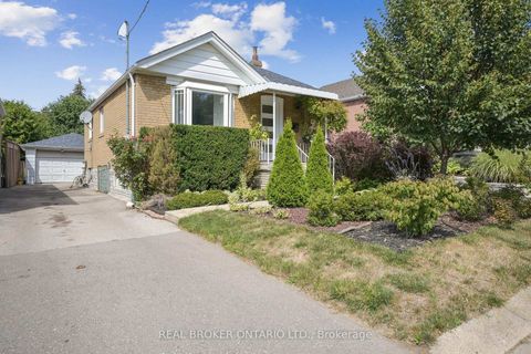 Photo 1 at 28 Galbraith Avenue, Parkview, Toronto