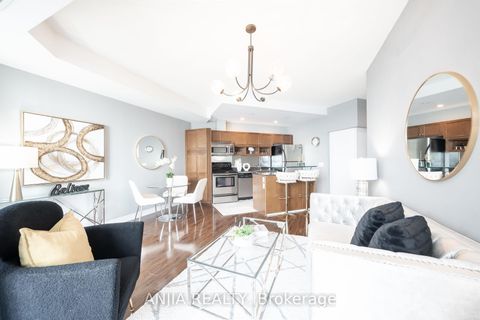 Photo 2 at 3411 - 8 York Street, Waterfront Communities C1, Toronto