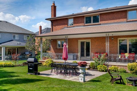 Photo 49 at 15 Westroyal Road, The Westway, Toronto