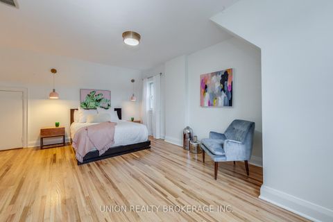 Photo 9 at 38 Long Crescent, The Beaches, Toronto