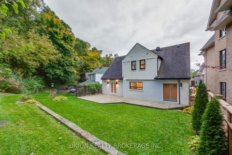 Photo 21 at 38 Long Crescent, The Beaches, Toronto