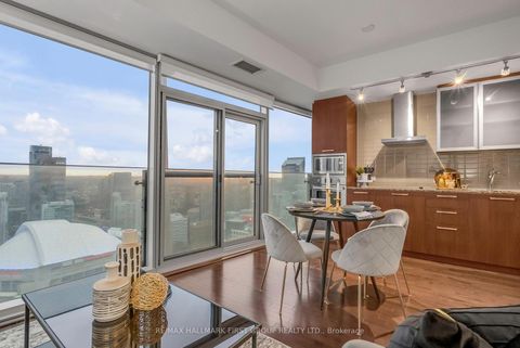 Photo 4 at 5306 - 12 York Street, Waterfront Communities C1, Toronto