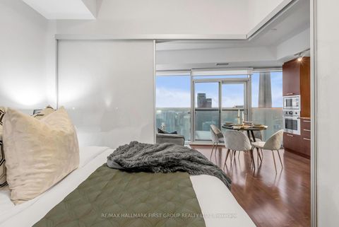 Photo 11 at 5306 - 12 York Street, Waterfront Communities C1, Toronto