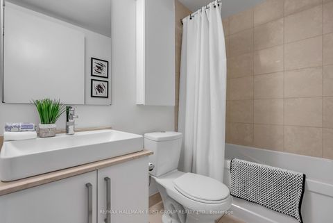 Photo 14 at 5306 - 12 York Street, Waterfront Communities C1, Toronto