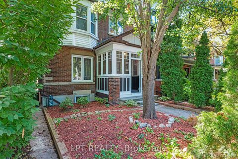 Photo 3 at 19 Marmaduke Street, Swansea, Toronto
