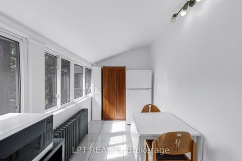 Photo 26 at 19 Marmaduke Street, Swansea, Toronto