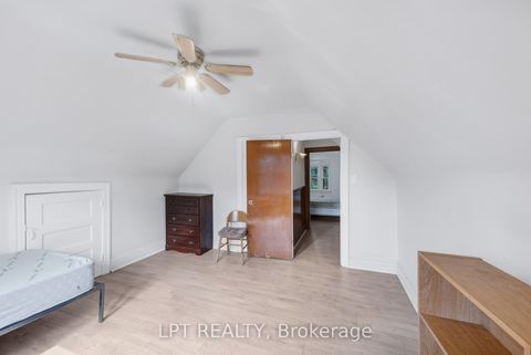 Photo 31 at 19 Marmaduke Street, Swansea, Toronto