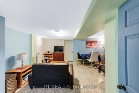 Photo 32 at 19 Marmaduke Street, Swansea, Toronto
