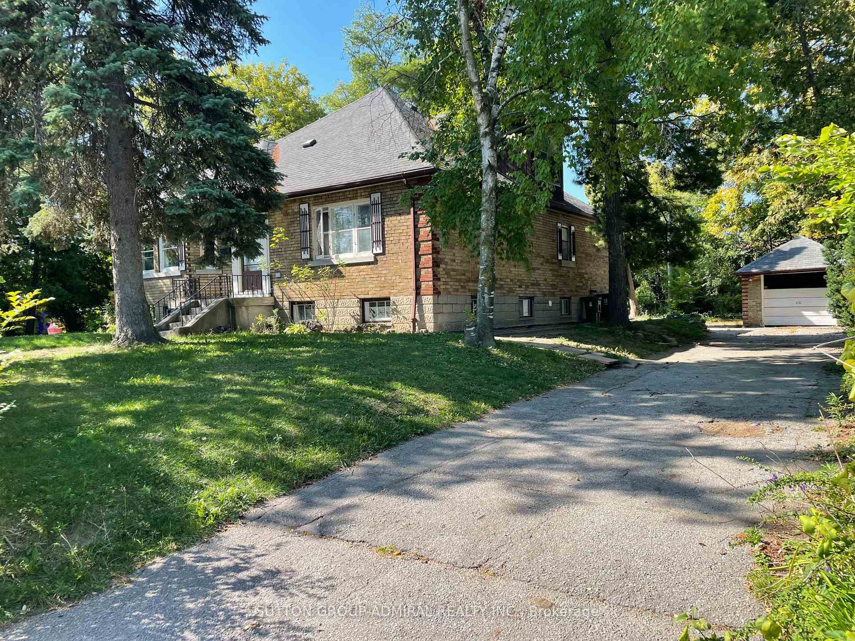 2 Botfield Avenue, City Centre West, Toronto 