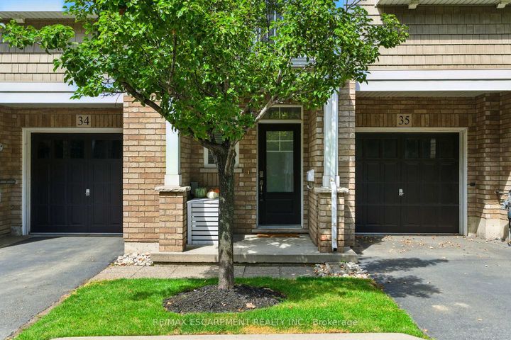 Photo 2 at 34 - 337 Beach Boulevard, Hamilton Beach, Hamilton