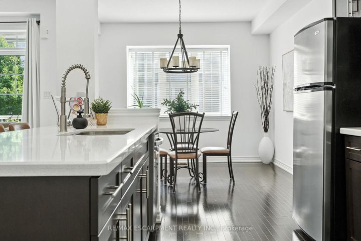 Photo 14 at 34 - 337 Beach Boulevard, Hamilton Beach, Hamilton